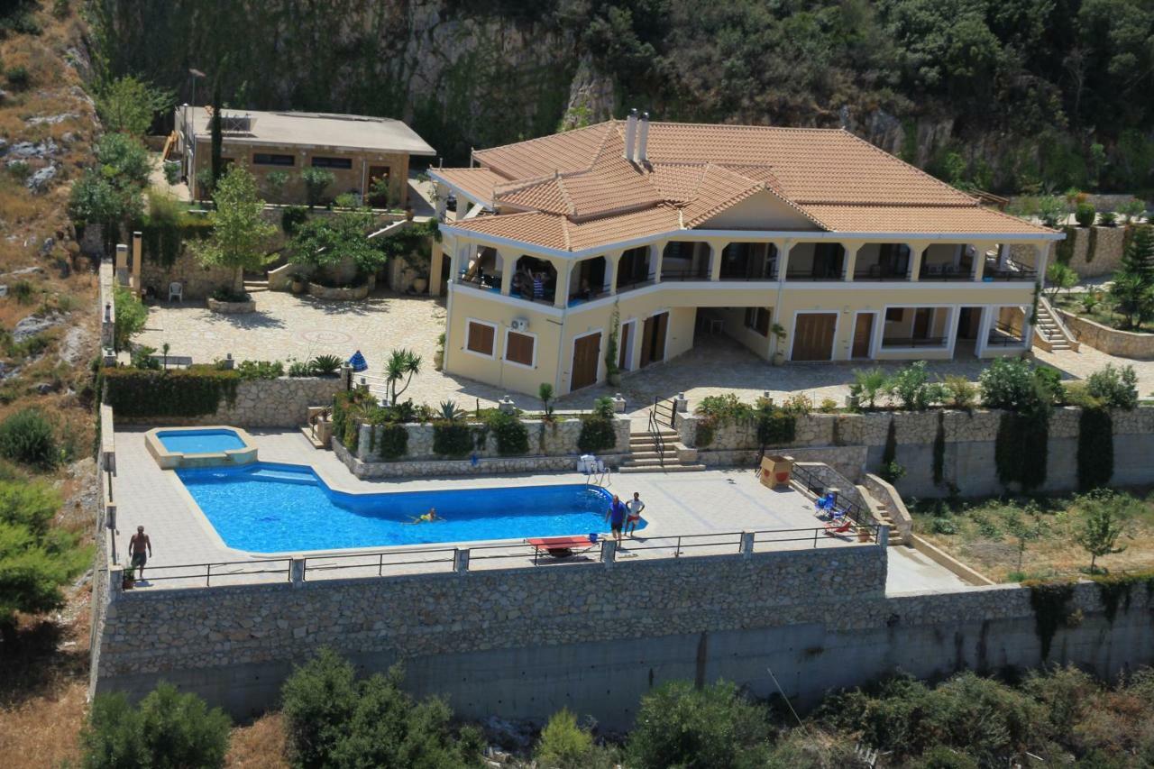 Villa Akros And Suites Keri Exterior photo